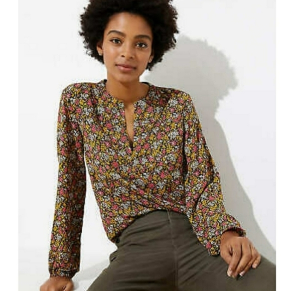 LOFT Wildflower Split Neck Blouse Size Small - Picture 3 of 5